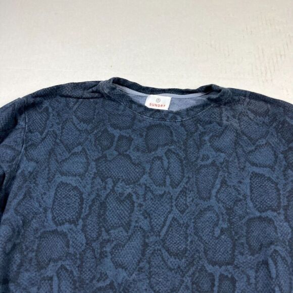 Sundry Womens Soft Knit Sweatshirt Snakeskin Print Crew Neck Pullover 1 SMALL - Picture 3 of 10